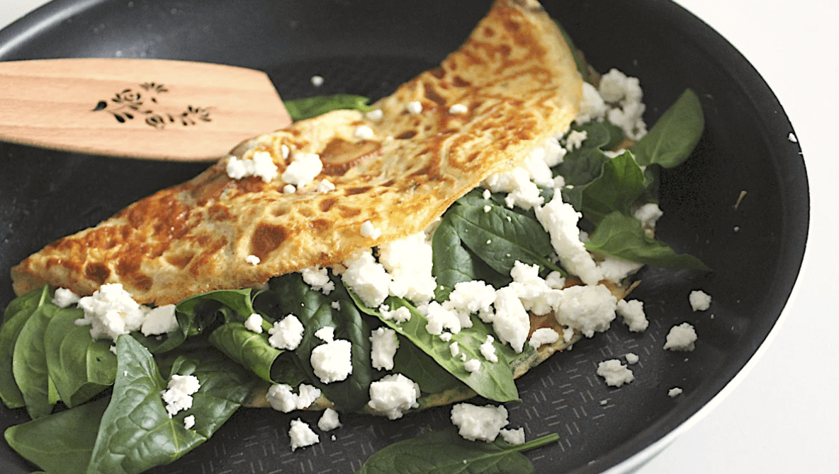 Low FODMAP Spinach and Feta Omlette